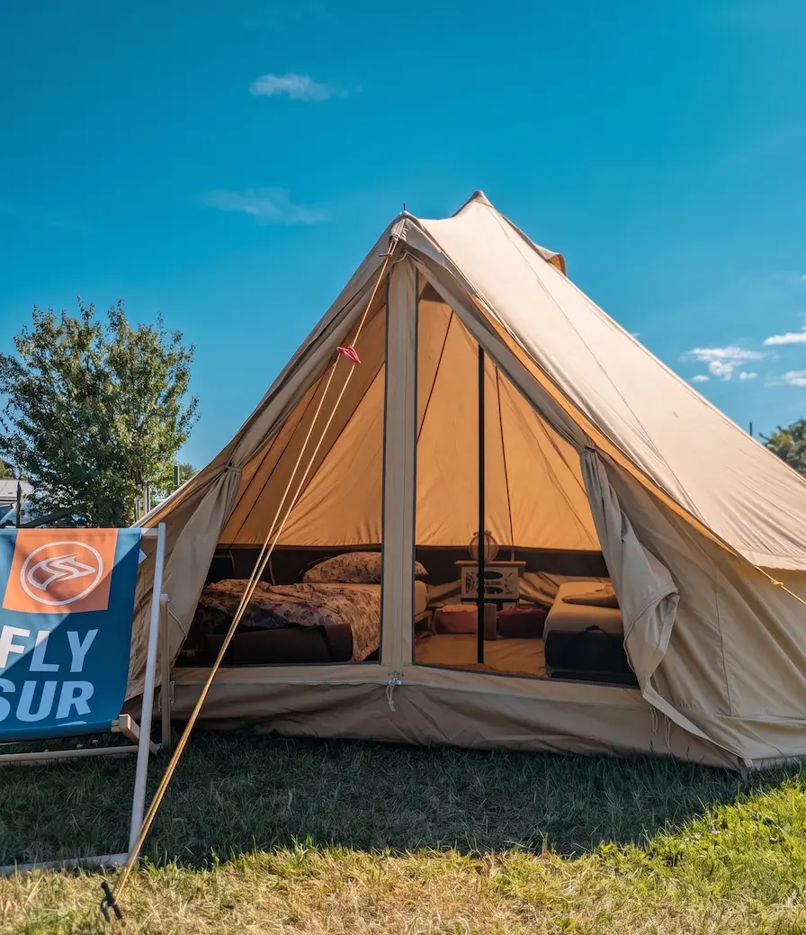 Glamping am Camping Puttgarden Fehmarn – Jurte von außen